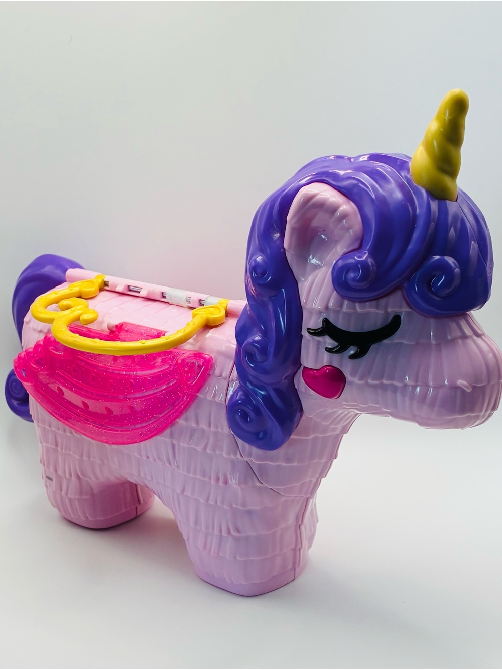 Polly Pocket Unicorn Party Compact Playset Carry Case Pink Piñata